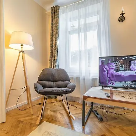 Stylishcozy Apartment-2